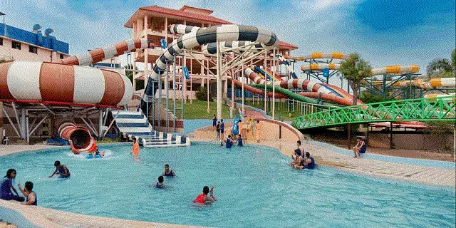 जानिए इस शानदार Aqua Imagicaa Water Park Indore का पूरा अनुभव: टिकट, सुविधाएं और रोमांचकारी राइड्स का मज़ा