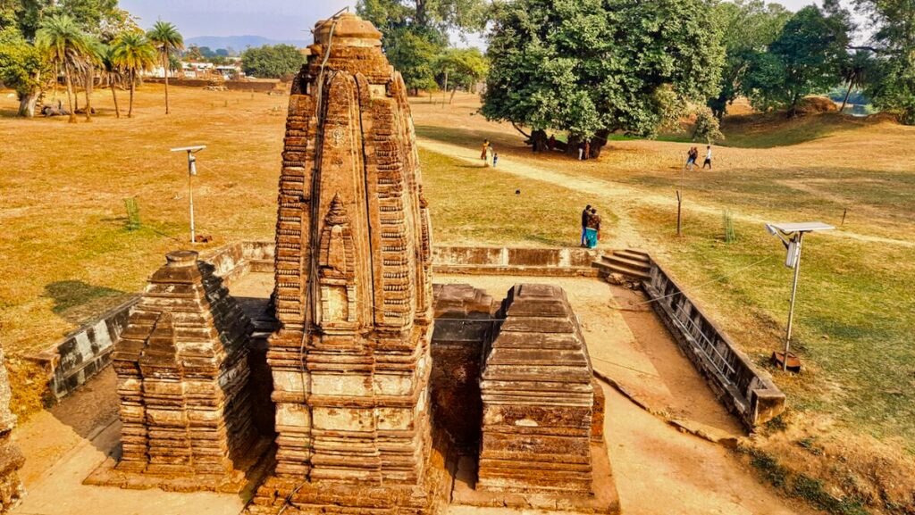 Lanji ka Kila: गोंड राजाओं की विरासत, बलिदान की अमर गाथा और स्थापत्य की पूरी जानकारी यहाँ जानिए