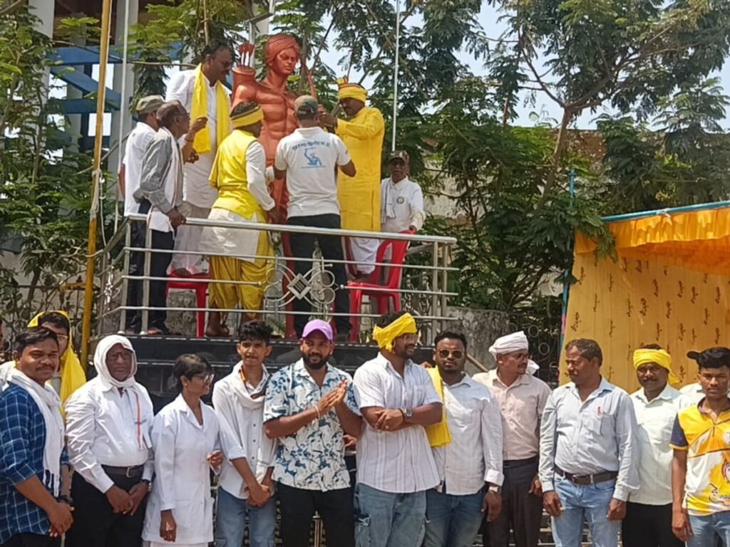 भगवान बिरसा मुंडा की 125वीं पुण्यतिथि पर बालाघाट में श्रद्धांजलि कार्यक्रम आयोजित, युवाओं ने लिया सामाजिक एकता का संकल्प