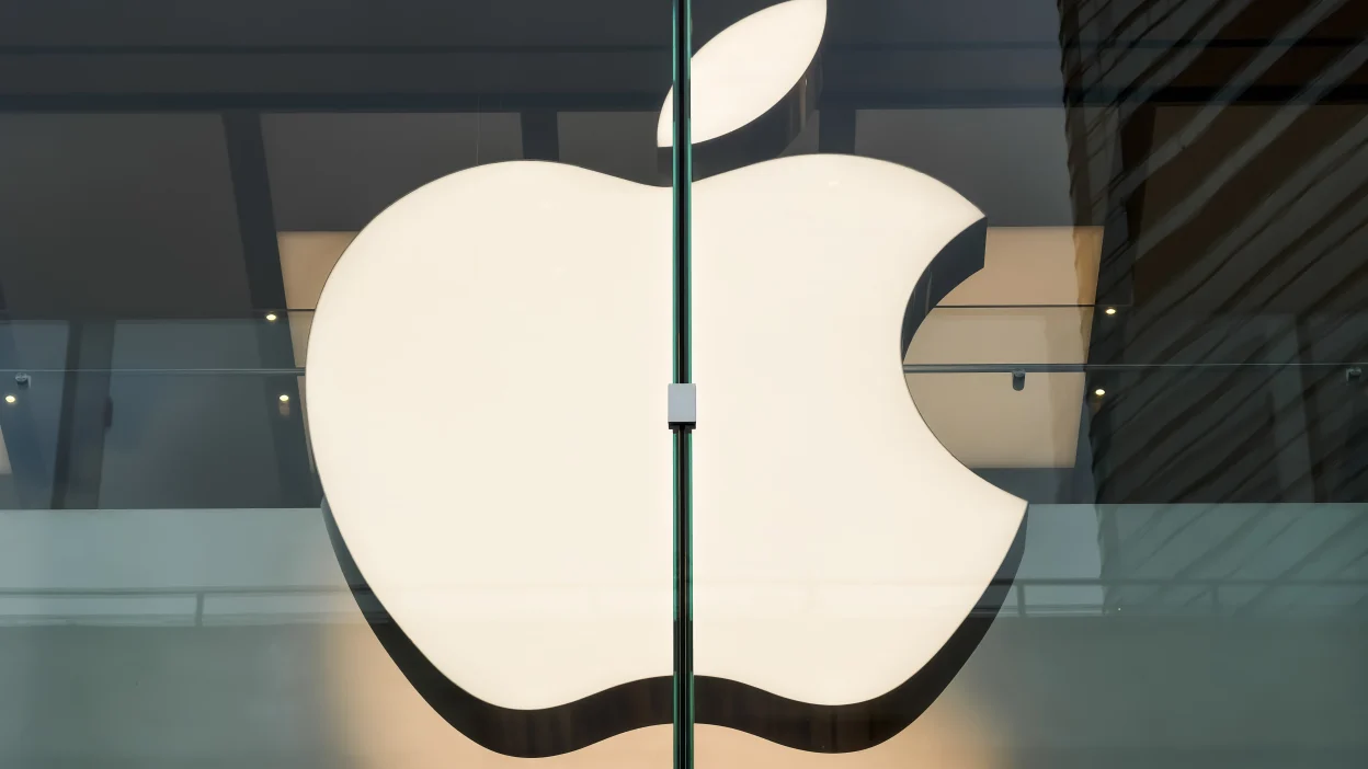 फोल्डेबल iPhone Ultra की कीमत $2,550 होने का अनुमान, जानें पूरी जानकारी