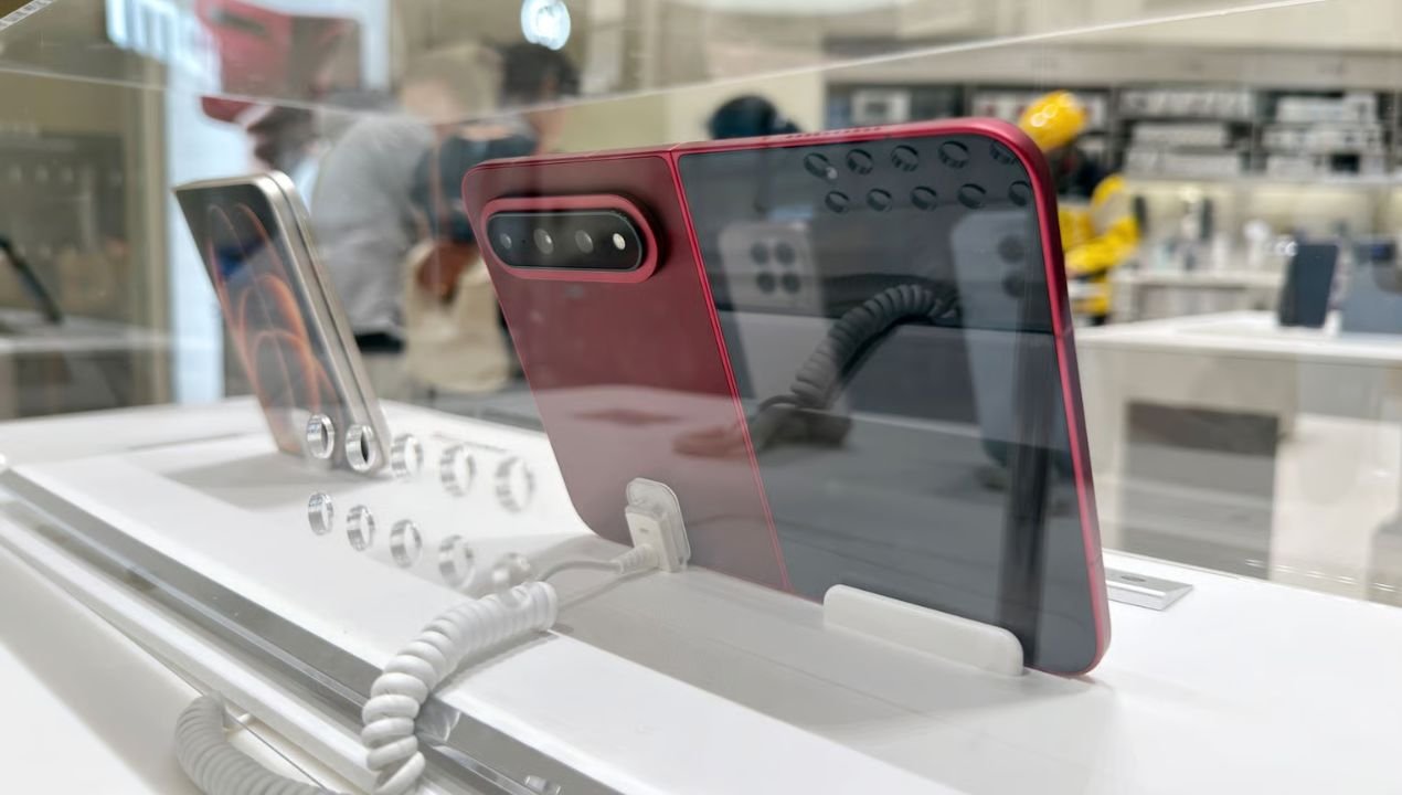 Huawei and Xiaomi Take on Apple With New Foldable Phones Ahead of Major iPhone Event