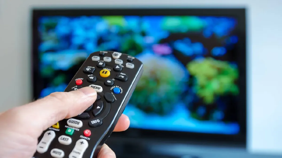 Smart TV पर Free Internet TV देखने वालों को झटका? TRAI ने लाइसेंस और नए नियमों का दिया प्रस्ताव